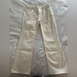 Women’s Uniqlo Slim Flared Jeans!